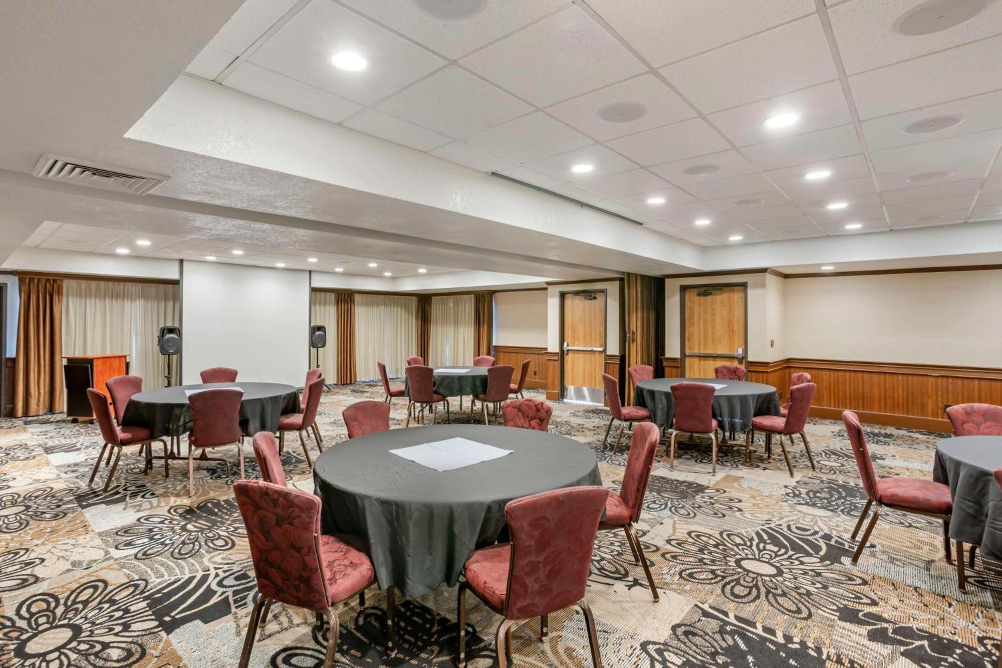 פארק סיטי Best Western Plus Landmark Inn מראה חיצוני תמונה