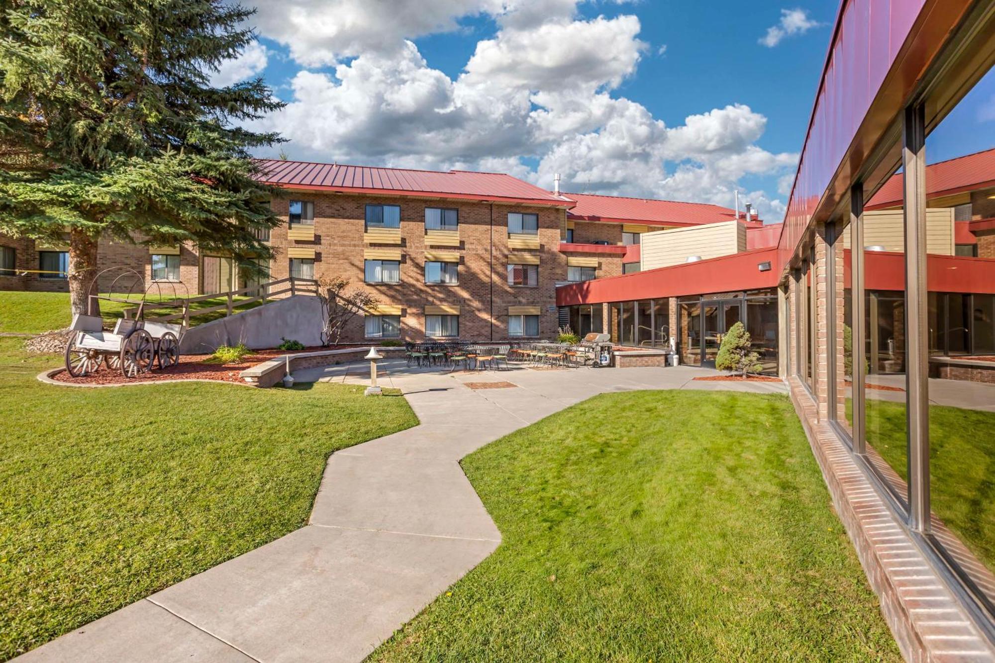 פארק סיטי Best Western Plus Landmark Inn מראה חיצוני תמונה